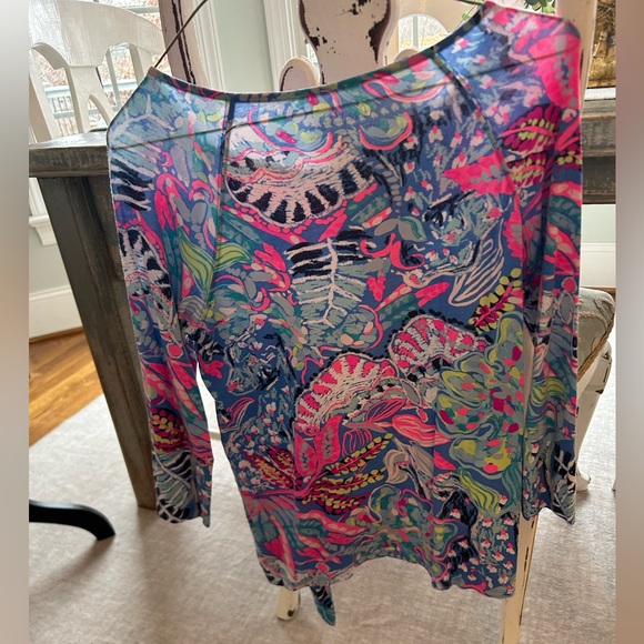 Lilly Pulitzer Women Small Blouse Tie at Bottom Pink Blue White 3/4” Sleeves - Picture 3 of 9